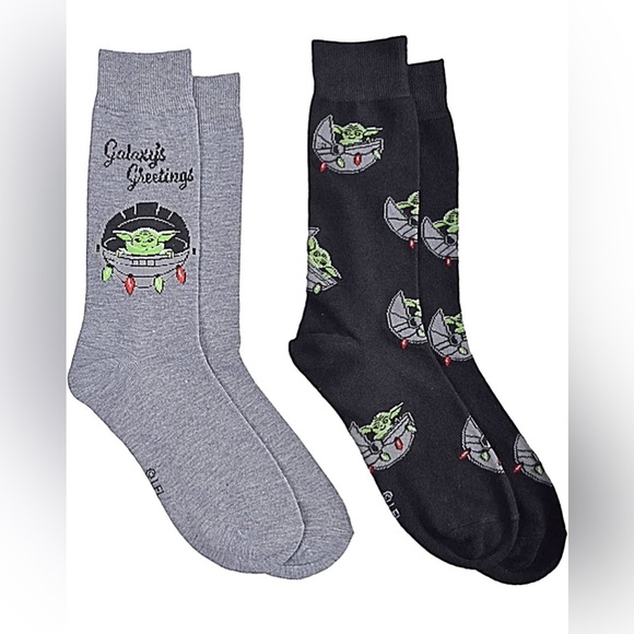 STAR WARS MANDALORIAN Men’s 2 PR Of CHRISTMAS BABY YODA SOCKS GALAXY'S GREETINGS - Picture 1 of 2